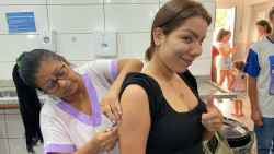 Vacina contra dengue no fim de semana acontece apenas no PAM