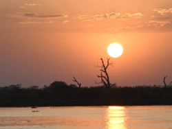 Segunda quinzena de março começa com muito calor, sol e baixa umidade do ar