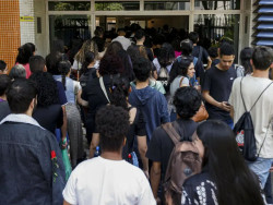 Estudantes podem consultar Pé-de-Meia a partir de quarta-feira