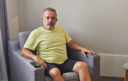 Vander Loubet passa mal e é internado com quadro agudo de desidratação