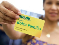 Caixa paga novo Bolsa Família a beneficiários com NIS de final 6