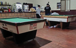 Homem é morto com tiro na cabeça em bar no Parque I