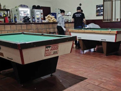 Homem é morto com tiro na cabeça em bar no Parque I