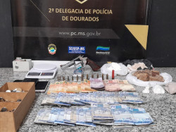Duas pessoas são presas por tráfico e posse de arma em Dourados