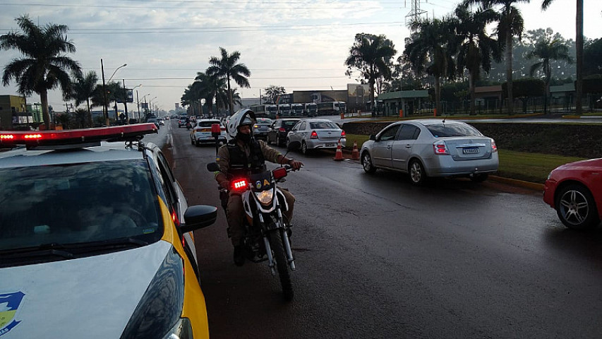 Douradenses vão em busca de imunização neste sábado (Imagem: Assecom)