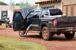 Homem é executado com 14 tiros dentro de caminhonete na Capital