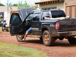 Homem é executado com 14 tiros dentro de caminhonete na Capital