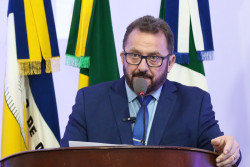 Laudir cobra informações esgoto nos residenciais Kairós I e II