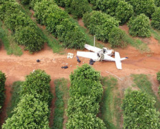 FAB intercepta avião que saiu da fronteira MS-Paraguai com cocaína