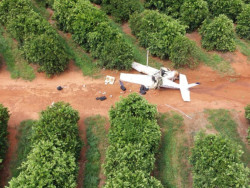 FAB intercepta avião que saiu da fronteira MS-Paraguai com cocaína
