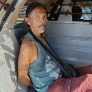 Chamado de feio, homem mata mulher e passa 2 dias com corpo em casa