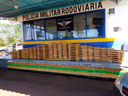 Polícia Militar Rodoviária prende 1,2 tonelada de drogas em Amambai