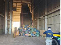 Caminhoneiro é preso com carga de maconha que saiu de Dourados