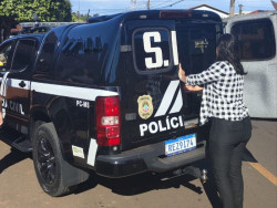 Homem descumpre medida protetiva e corta pneus do carro da ex