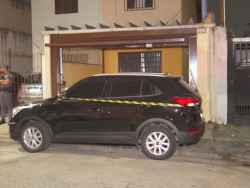 Adolescente de 16 anos mata pais e irmã por ficar sem celular