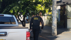 Gaeco cumpre mandado em loja de Dourados que fornece uniforme de times