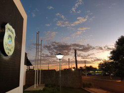 Comportamento de criança em escola revela estupro e pai é preso