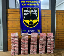 PM Rodoviária apreende crack em caminhão que saiu da pista na MS-276