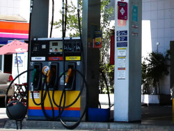 Prévia da inflação acelera para 0,44% em maio, puxada pela gasolina