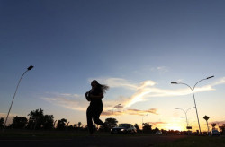 Com temperaturas amenas ao amanhecer, segunda-feira tem previsão de sol