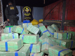 Dois homens são presos pelo DOF com 4,6 toneladas de maconha