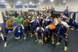 Costa Rica vence Água Santa em Diadema e cola no G4