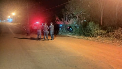 Homem que tentou incendiar esposa é morto em confronto com policiais