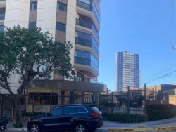 Bandidos invadem apartamento de Reinaldo Azambuja e levam joias