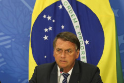 Mulher culpa Bolsonaro por marido morrer de covid e pede 500 mil da União