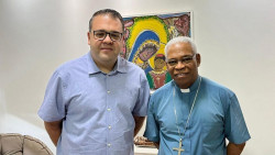 Alan e bispo discutem regularização de áreas da Catedral e outras igrejas