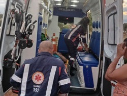 Veja o vídeo: ladrão de moto foge da polícia e leva tiro na perna