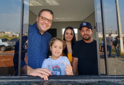 Alan entrega primeira casa do projeto “Vida Nova Autoconstrução”
