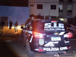 Homem assassinado no Jardim Tropical levou 10 facadas; autor está foragido