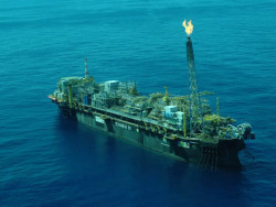 Produção nacional de petróleo cresce 3,9% em maio