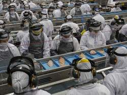 Produção industrial cai 0,9% em maio, diz IBGE