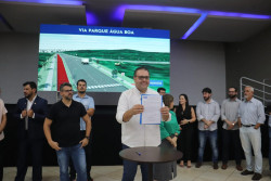 Alan Guedes autoriza início das obras da Via Parque Água Boa