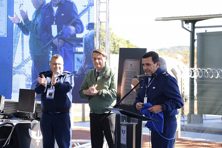 Presidente Jair Bolsonaro participou da inauguração da nova estação radar em Ponta Porã (Imagem: Dourados Informa)