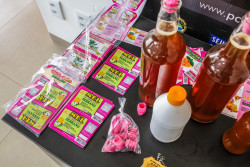 Homem de 56 anos é preso vendendo mel falsificado em rodovia