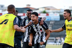 Costa Rica perde em Limeira e segue dependendo de uma vitória para se classificar