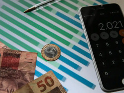Com demanda interna aquecida, economia cresce 0,3% em maio