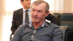 PF indicia prefeito e secretária por coação eleitoral de famílias pobres