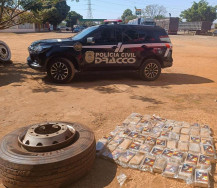 Dracco apreende 62 quilos de cocaína em estepe de caminhão