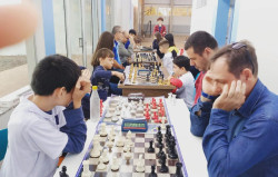 Com 84 participantes, Dourados sedia 1° IRT de Xadrez neste sábado