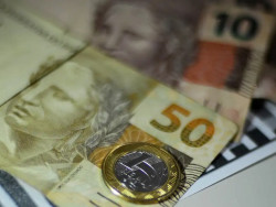 Contenção de R$ 15 bi em despesas demonstra compromisso com o arcabouço fiscal