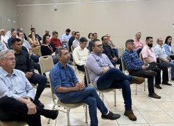 Pré-candidatos e lideranças conhecem projeto para futuro da cidade