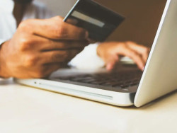 Juros do cartão de crédito sobem e atingem 429,5% ao ano em junho