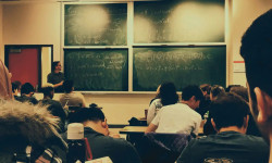 Lula sanciona novo ensino médio, mas veta mudança sobre Enem