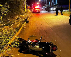 Atropelado por motociclista, homem tem fratura na coluna e traumatismo craniano