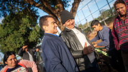 Nas ruas, Marçal Filho debate eixos de melhorias para Dourados