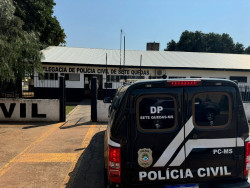 Homem é autuado após matar gato de estimação com espingarda de pressão